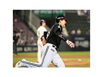 문정빈 홈런으로 LG 승리 이끌어