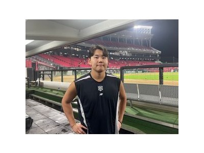 소형준 3년 만에 10승 달성 KT 팬들 환호