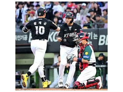 장성우 황재균 FA 미계약에도 원팀 팬 축제 참가