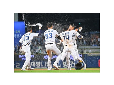 오태양 데뷔 첫 끝내기타로 NC 2연승 이끌어