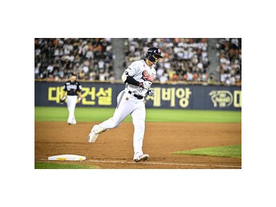 김재환 두산 베어스 이정표 세워 가치 높여