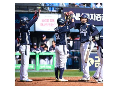 제이크 케이브 두산 첫 홈런에 화들짝