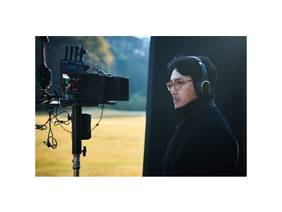 하정우 로비로 10년 만에 스크린 복귀