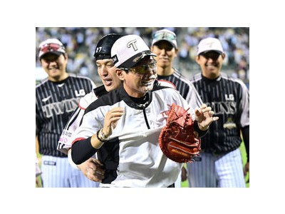 LG 5연승으로 단독 1위 달성 삼성 꺾고 기세 끌어올려