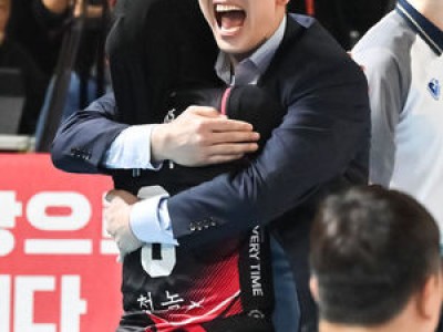김연경 은퇴 앞두고 정관장에 또 한 번 연장
